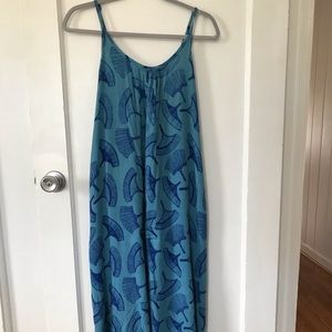 Manaola Hawai’i Maxi Pe'ahi Niu Print Dress M/L